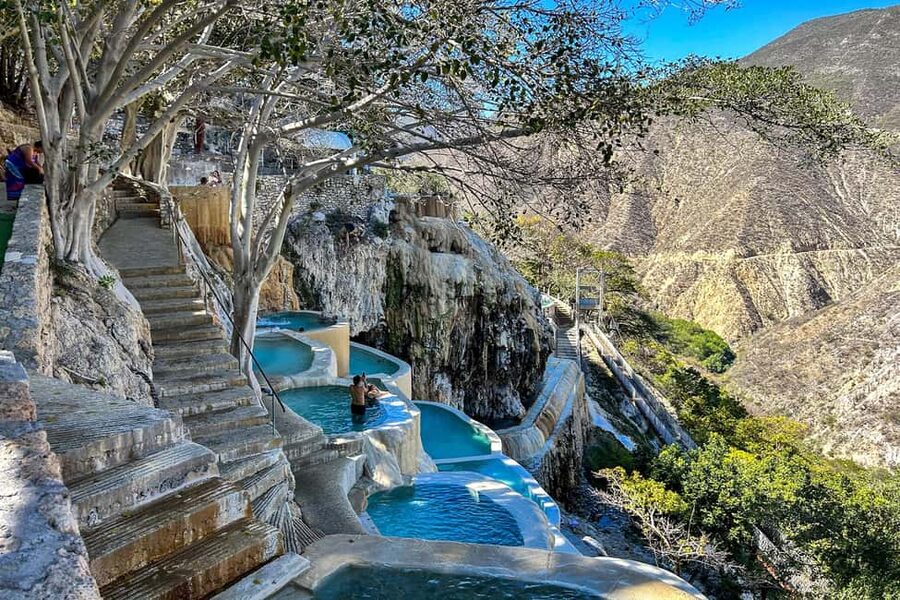 From Mexico City: Small Group Tour to the Tolantongo Caves - 5:30 a.m. pickup and the Mexico City to Hidalgo travel reality