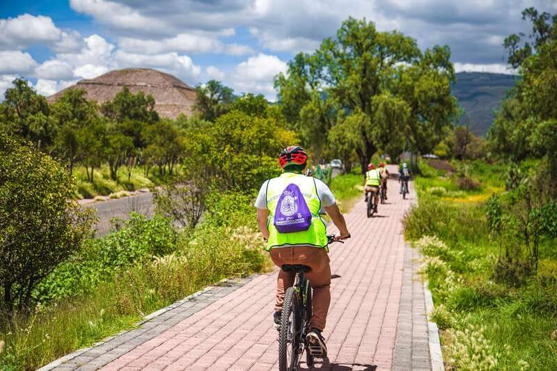 From Mexico City: Teotihuacan Pyramids and Bike Tour - Key things that make this day tour work