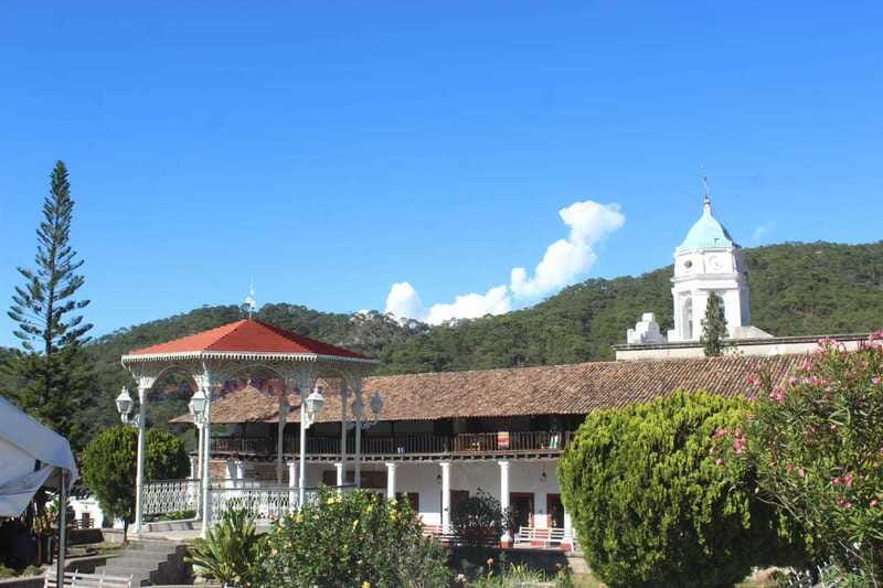 From Puerto Vallarta: San Sebastian del Oeste with Lunch - San Sebastián del Oeste walk, church, main square, and artisan work