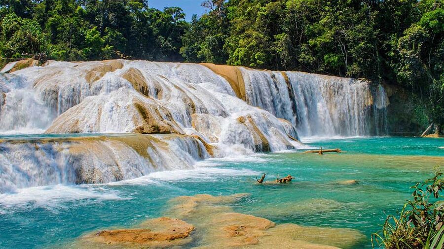From San Cristóbal: Agua Azul and Palenque Day Trip - The long van day: how this San Cristóbal to Chiapas route really feels