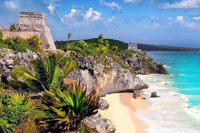Full Day Guided Tour of Tulum and Coba, 4 places in 1 Day - Coba archaeological zone: a quick lesson, then 1 hour for pyramid photos