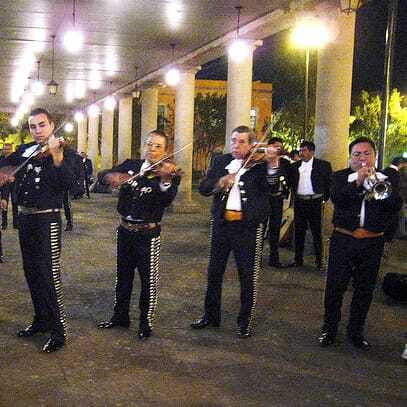 Garibaldi by Night - Mexico City - The Folklore Variety Show and the Included First Drink