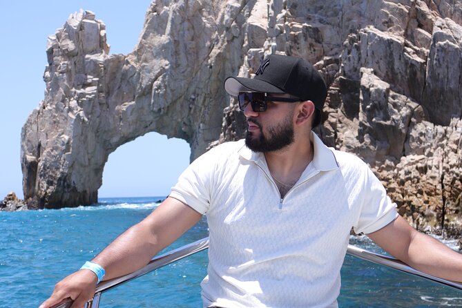 Group tour of the Cabo San Lucas Arch - Weather Matters More Than You Think