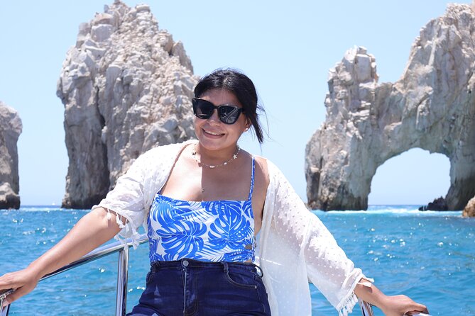 Group tour of the Cabo San Lucas Arch - Getting Set Up at D Dock, Marina