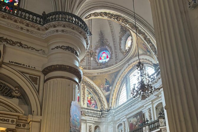 Guadalajara City Center Walking Tour - History Walk: Conquistadores, Government Palaces, and Pancho Villa