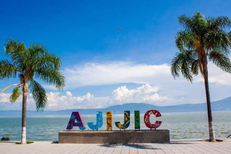 Guadalajara: Lake Chapala and Ajijic Day Trip with Boat Trip - Chapala Boardwalk and Sunset Vibes: Piers, Charales, and a Classic Lakeside Walk