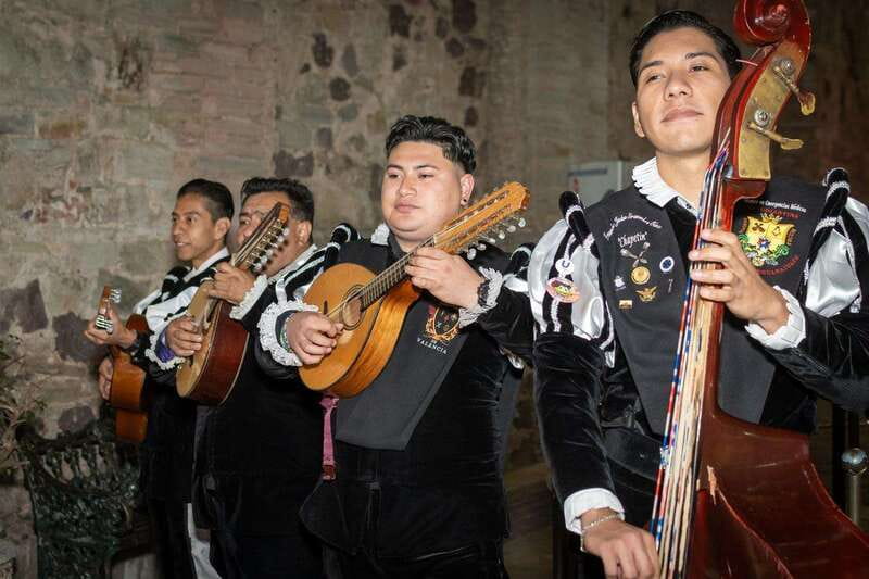 Guanajuato: Night Walk with the Estudiantina - Starting at Iglesia de San Diego, then getting into the mood