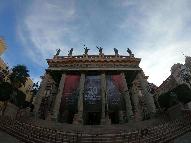 Guanajuato Shared Tour from San Miguel de Allende - Meeting point and getting into the rhythm at Relox 84