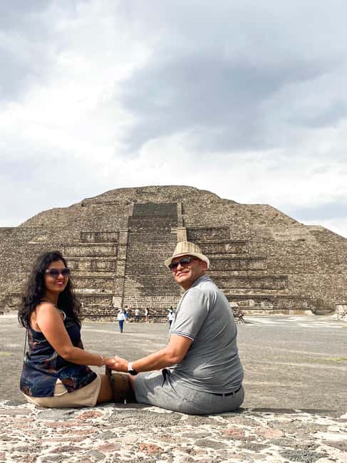 Guided tour of Mexico City: Teotihuacan, Guadalupe, and the Mexica city of Tlatelolco - Basilica of Our Lady of Guadalupe: what to focus on during the guided visit