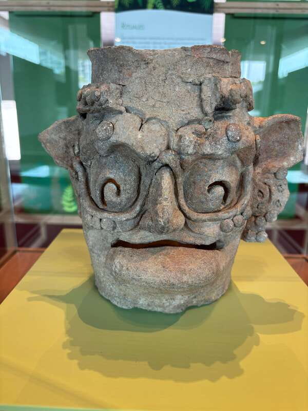 Guided Tour of the Museum of Anthropology - Meeting Point and Getting Oriented Next to the Mexican Flag