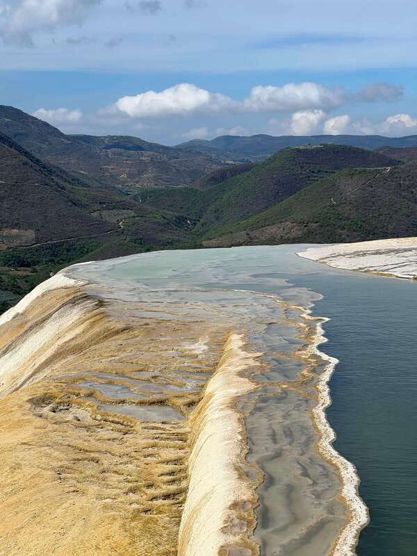 Hierve el Agua: half day - Inside the 3-hour guided visit: hiking the 2-hour walk