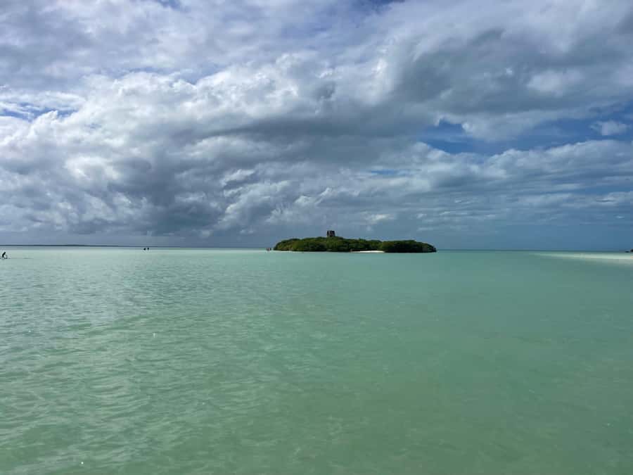 Holbox: Punta Mosquitos, Birds & Pasión Island Boat Tour - The route: why this Holbox loop makes sense