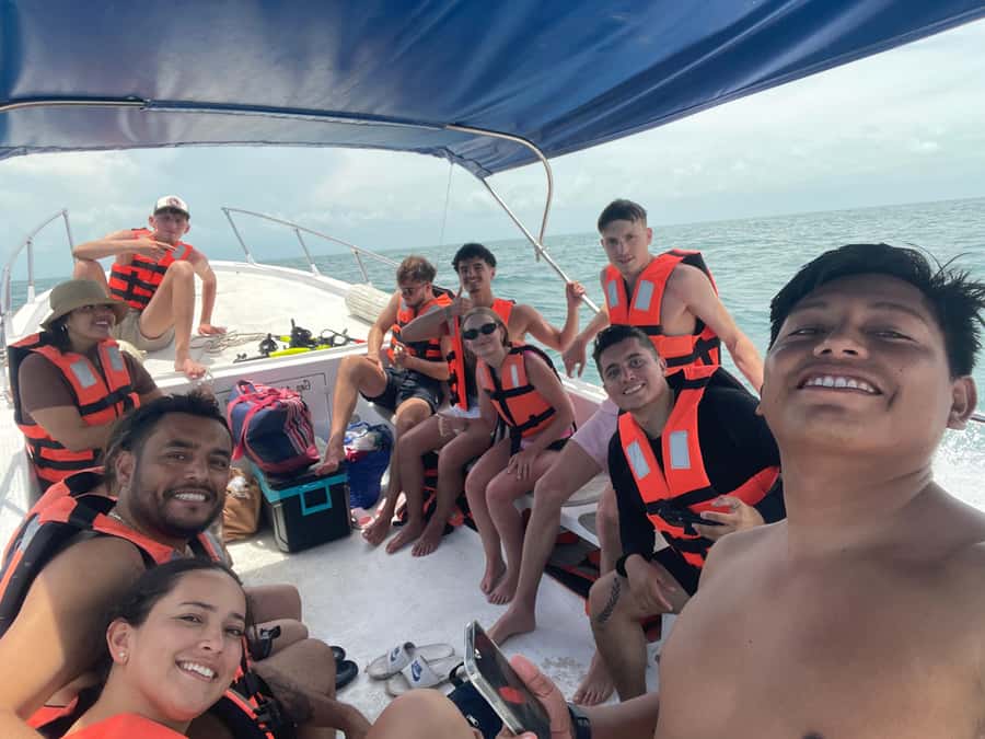 Holbox: Punta Mosquitos, Birds & Pasión Island Boat Tour - Price and value: what $40 gets you, and what is extra