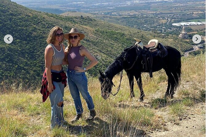 Horseback Ride in Guanajuato with Live Music and Food - Group size and pacing: why up to 10 people feels like the right call