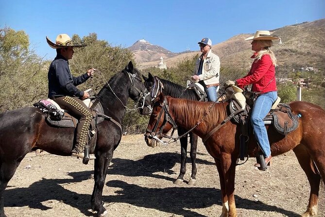 Horseback Ride in Guanajuato with Live Music and Food - Practical tips so your day stays comfortable