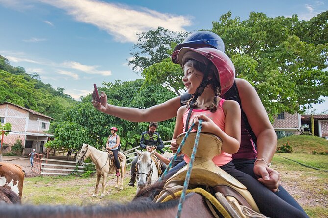 Horseback Riding Tour in Sierra Madre from Puerto Vallarta - From Puerto Vallarta to Rancho Capomo: the easy start