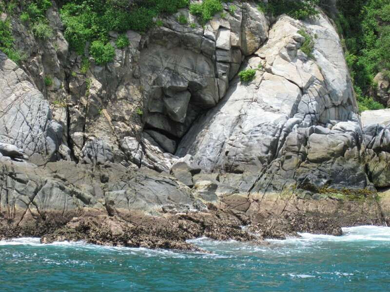 Huatulco: Premium Boat Tour with snorkel experience. - Price and logistics: how to judge value before you get surprised
