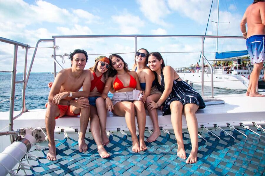 Isla Mujeres Catamaran, Snorkel & Buffet Lunch - Who should book this Isla Mujeres catamaran day trip