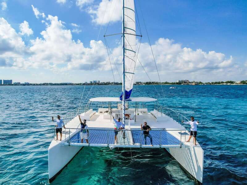 Isla Mujeres: Catamaran with Open Bar, Snorkeling and Lunch - Island Free Time: Explore Isla Mujeres on Your Own Pace