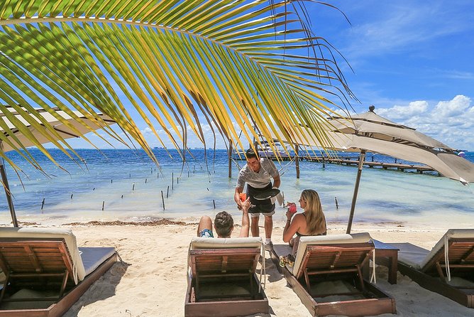 Isla Mujeres luxury catamaran with premium open bar and lunch - Price and value: what $125.10 really buys you