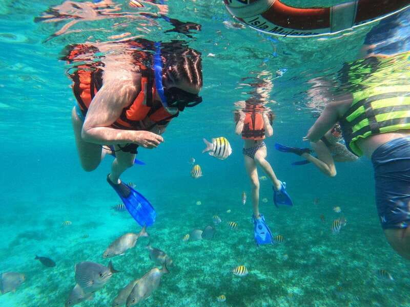 Isla Mujeres: Snorkeling Adventure at the Underwater Museum - Lunch on the Caribbean: food that actually improves the trip