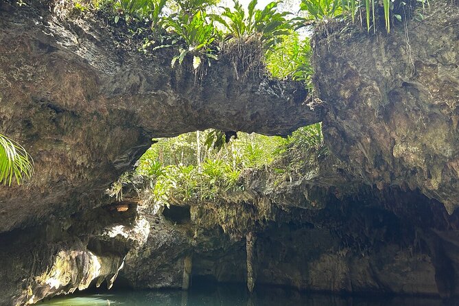 Jade Caverns Private Jeep Tour with Lunch and Snorkeling - Playa Chen Rio, the natural pool break between big stops