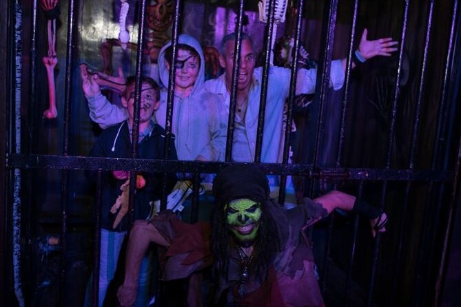 Jolly Roger Pirate Show and Dinner in Cancun - Who should book this Cancun pirate cruise, and who might not
