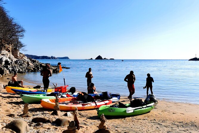 Kayak Huatulco Sunrise - Guides and safety: the early-morning professionalism that makes it feel easy