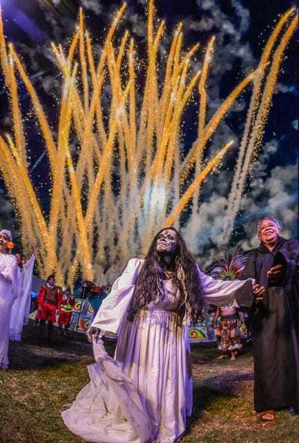 La Llorona, Live Show in the Canals of Xochimilco. - Food and beverages: included, but treat it as a bonus, not a feast