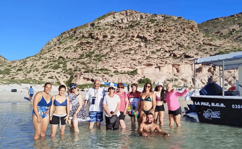 La Paz: Boat ride to Espiritu Santo island and sloop - Candelero Bay and La Máscara: rock formations worth pausing for