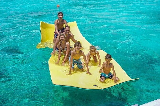 Lagoon 39ft Private Catamaran 5hr - El Cielo Full Experience - A crewed private 39-ft catamaran makes Cozumel calmer