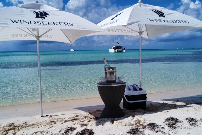 Lagoon 39ft Private Catamaran 5hr - El Cielo Full Experience - Crew that makes the day feel smooth, with real names behind it