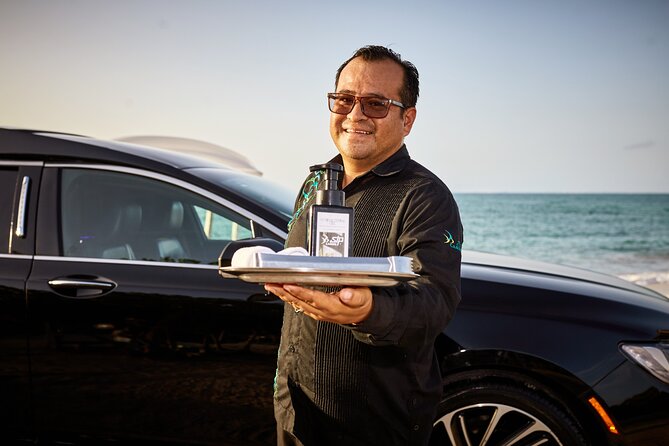 Lincoln Stretch limo from Cancun Hotel Zone to Cancun Airport - Timing Tips: Use the 2.5-Hour Airline Buffer and Plan for 45 Minutes