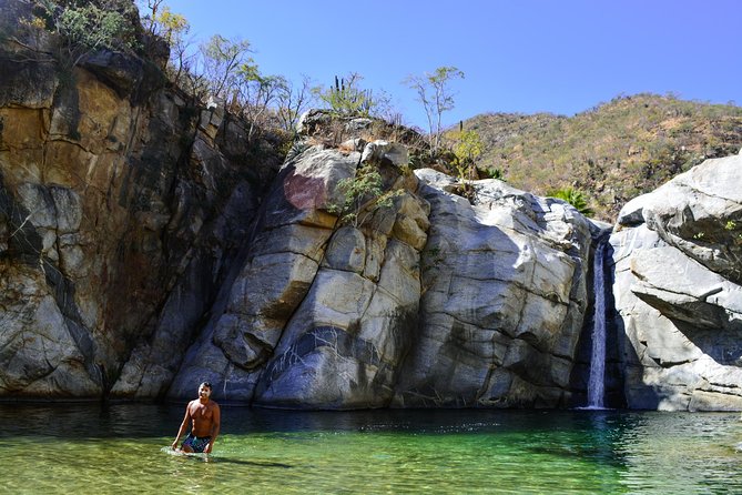 Los Cabos: Hiking at the Fox Canyon with Waterfall - Meet at Plaza Gali, Then Expect a Desert Drive With Real AC