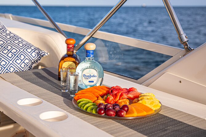Los Cabos Luxury 50’ Yacht Charter Private Tour - Weather, wind, and how the crew keeps things calm