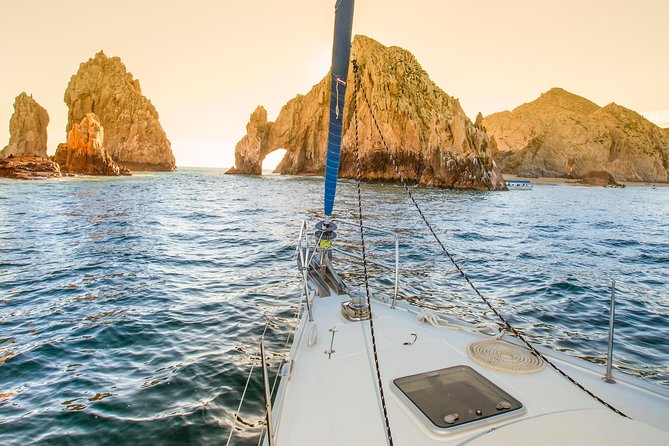 Los Cabos Luxury Sunset Sail with Light Appetizers and Open Bar - Timing and weather: what 2.5 hours feels like