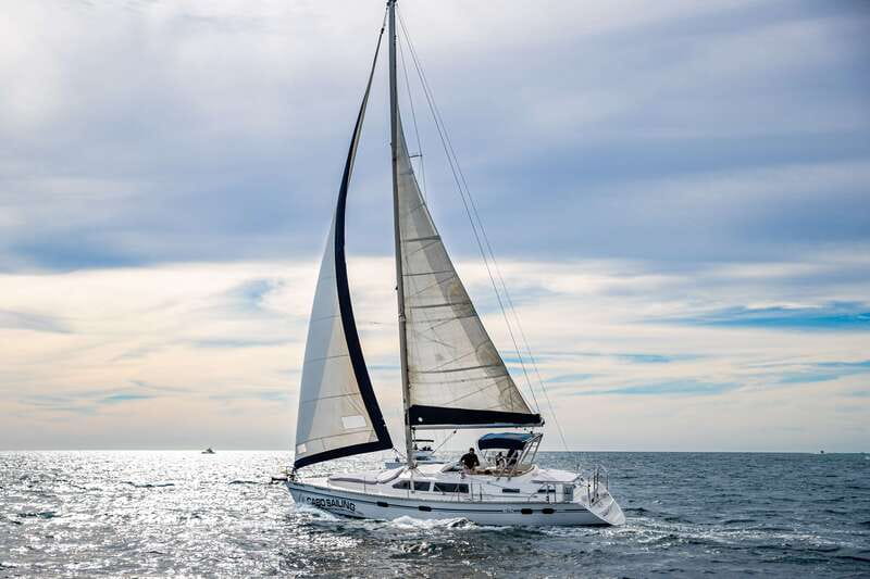 Los Cabos: Shared Sunset Sailing Cruise - The first act: sightseeing and a quick safety setup