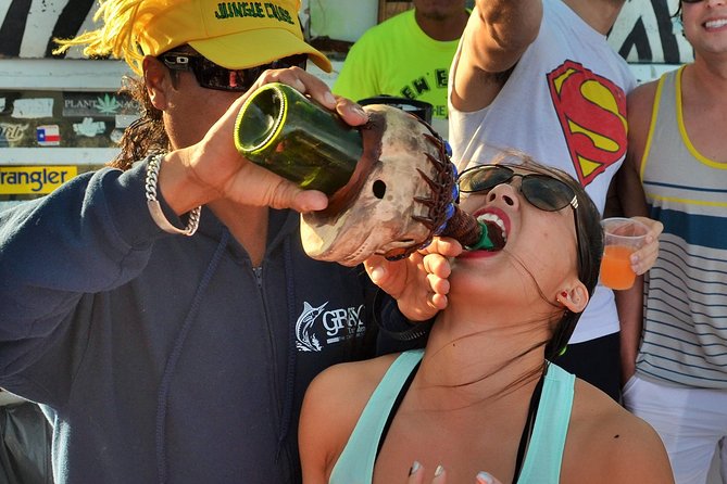 Los Cabos Sunset Booze Cruise - First Impressions: What This Cabo Sunset Cruise Feels Like