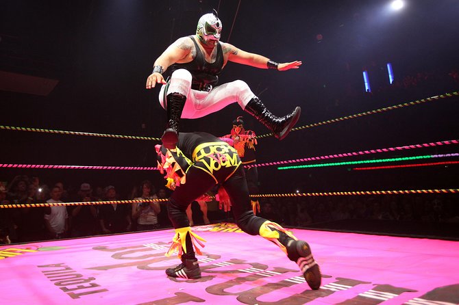 Lucha Libre Tickets & Tacos & Beer & Mezcal = BEST NIGHT EVER! - First, pick the right day for the right arena