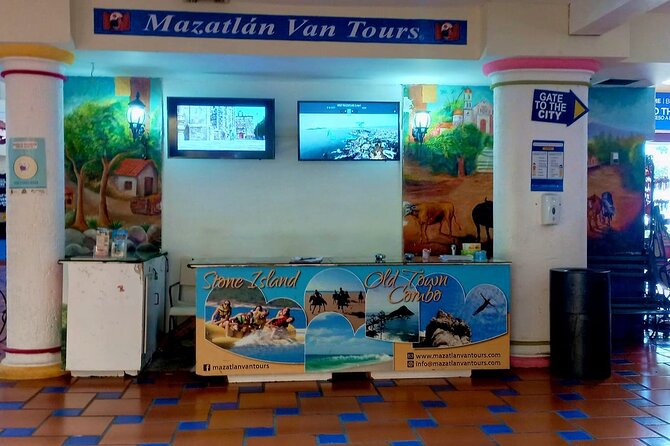 Mazatlan City Sightseeing Tour with Shopping Time and Lunch - The Malecon boardwalk ride, plus shopping time that actually fits