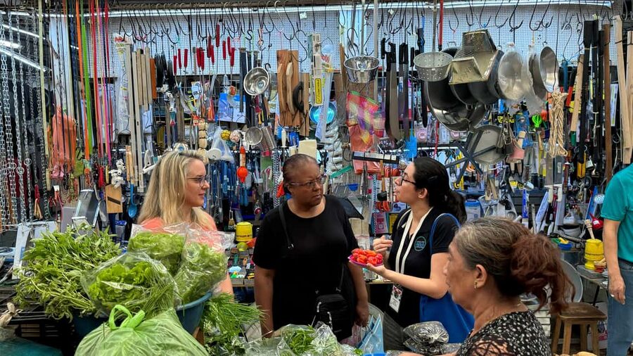Mérida Cooking Class, taste of Yucatan - Lucas de Gálvez Market, where habanero and chaya do the talking
