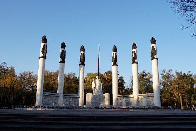 Mexico City: 19 City Highlights Bicycle Tour - Getting your bearings fast on a 4-hour Mexico City bike route