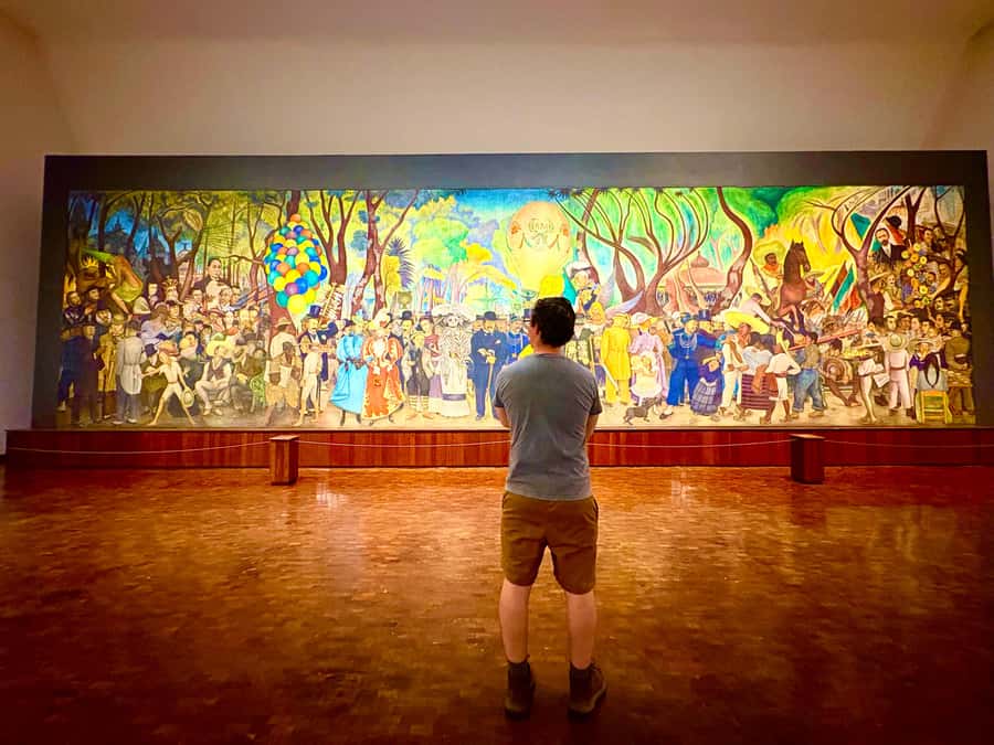 Mexico City: Diego Rivera's Murals Guided Walking Tour - Palace of Fine Arts: a powerful contrast stop