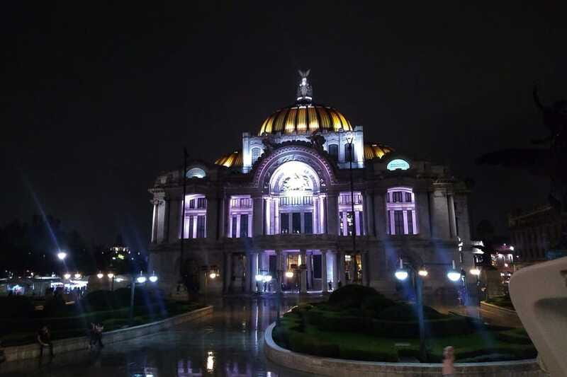 Mexico City: Double Decker Bus Night Tour - Audio guide and headphones: how to make the most of the narration