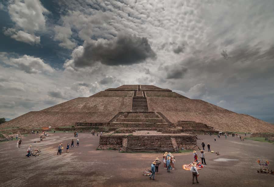 Mexico City: Early visit to Teotihuacan with optional lunch - Who should book this Teotihuacán early tour