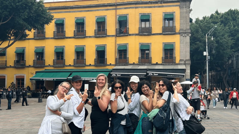 Mexico City: Guided walking tour through the most historic parts of the city. - Meeting point at the Cathedral, how to find your guide fast