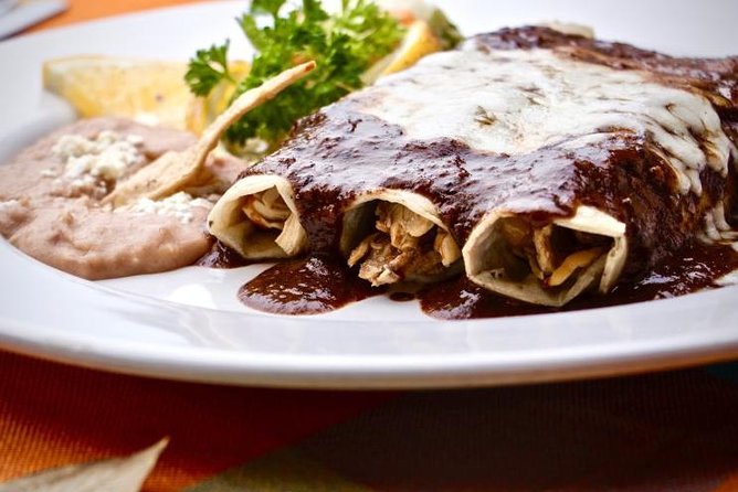 Mexico City Historical Centre Food Tour with 7 Authentic Tastings - From Plaza Pino Suárez 17 to the oldest Centro streets