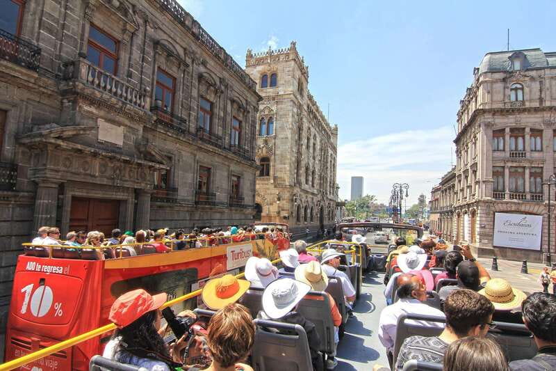 Mexico City: Hop-on Hop-off City Tour with Attractions - CETRO 360 WTC Viewpoint or Pizza Roma lunch: pick your kind of highlight