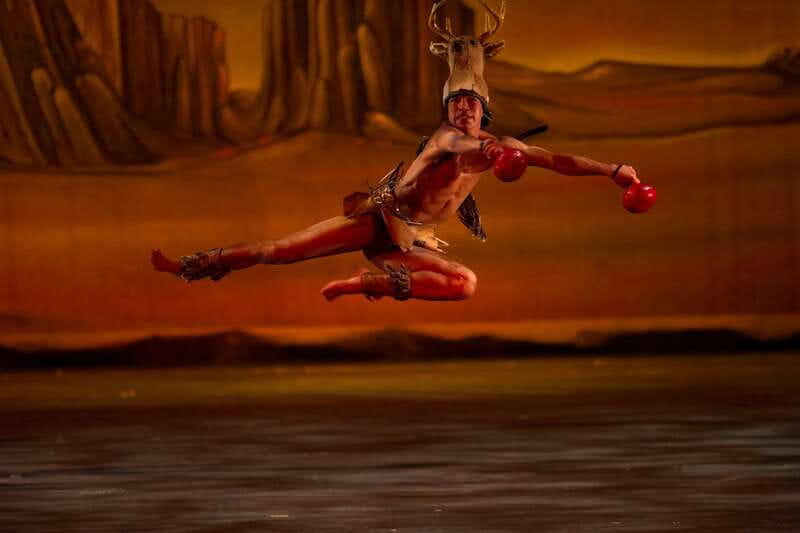 Mexico City: Mexican Folklore Ballet - Costumes and Choreography: Where the Eye Gets Addicted
