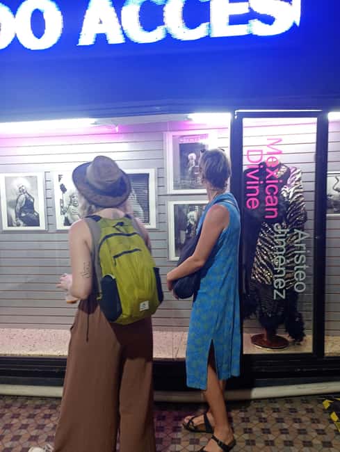Mexico City: Queer Mexican History - Hemiciclo a Juárez: monuments, memory, and who gets seen